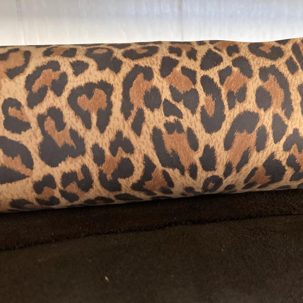 LEOPARD PRINT COWHIDE