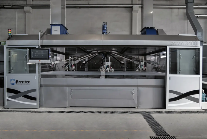 Cabina Ecotan 3400 porte aperte