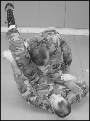 Image939-triangle_choke