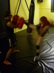 extreme academy tarn thai kick2