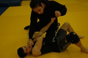 Striking from the knee pin1