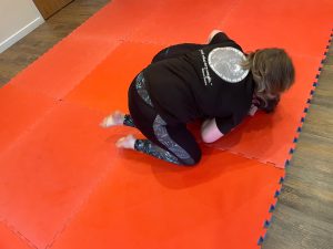 Cat & Ollie rolling knee bar trainingIMG_1689