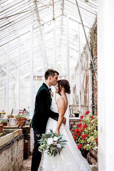 Beth and Jake Preview-189_edited.jpg