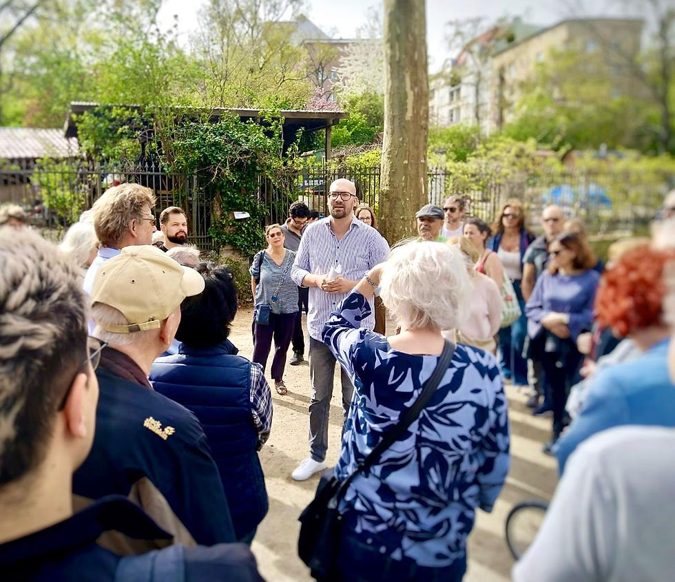 Historische Kieztour "Rund um das Rathaus Schöneberg"