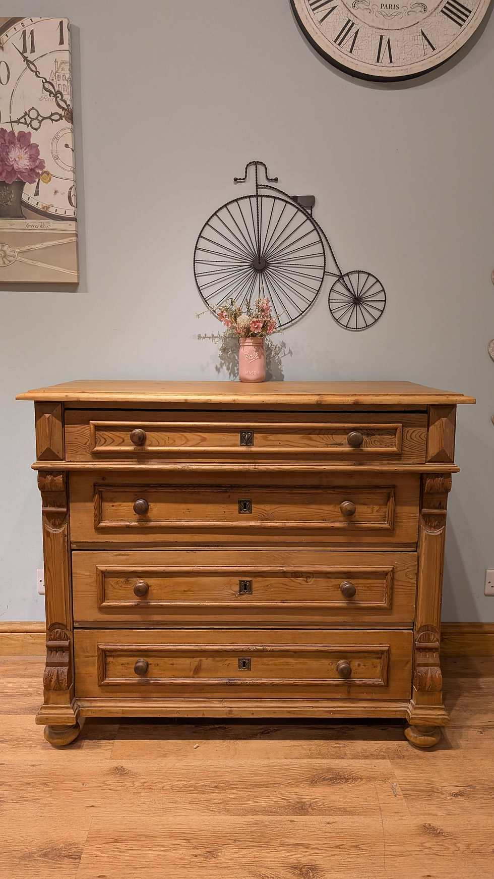 Thumbnail: 2541 Antique Chest of Drawers with Key