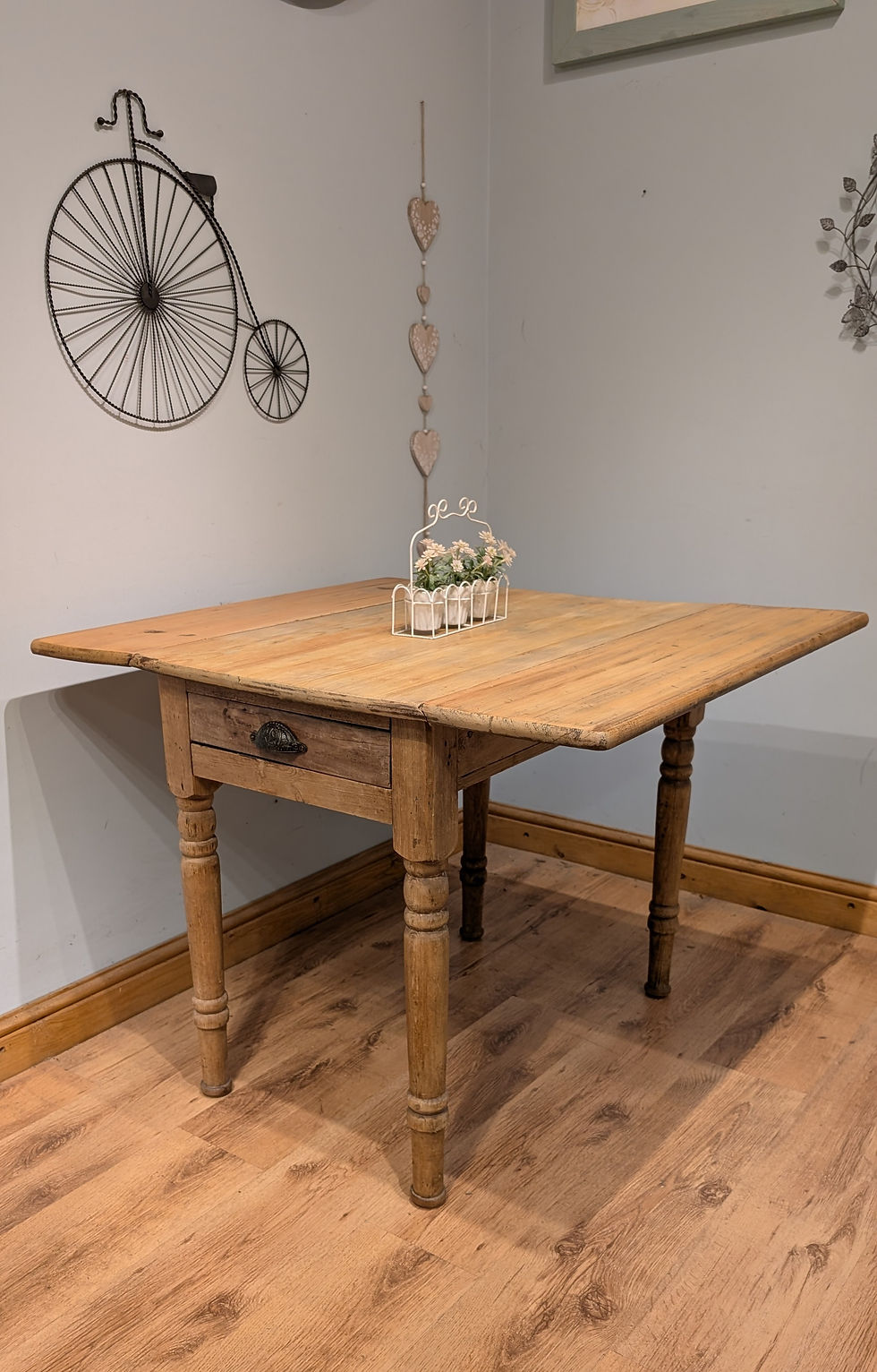 Thumbnail: 2522 Antique Victorian Pine Drop Leaf Table with Drawer