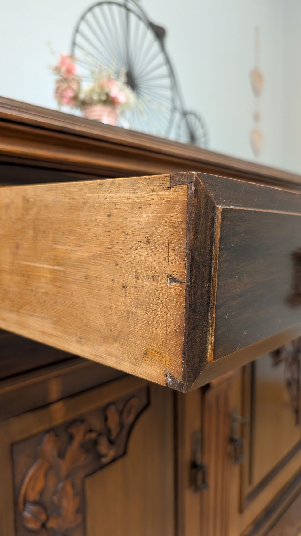 Thumbnail: 2582 Antique Lockable Sideboard