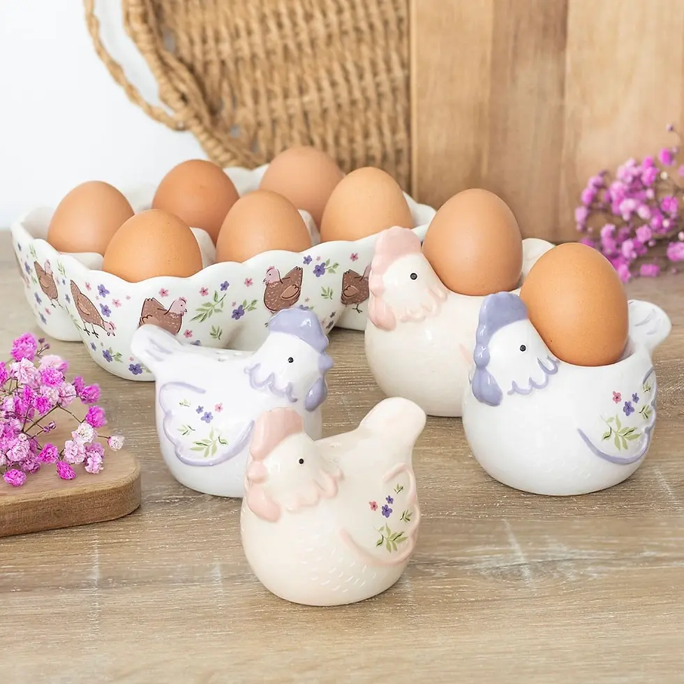 Thumbnail: Hen Shaped Salt and Pepper Shakers