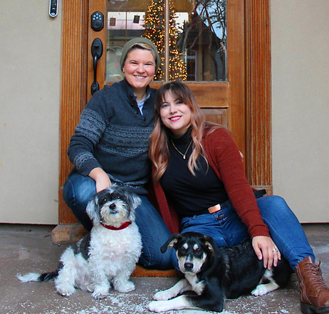 Bayou Bark Bus owners Erin, Lauren with their dogs Alex and Snickers