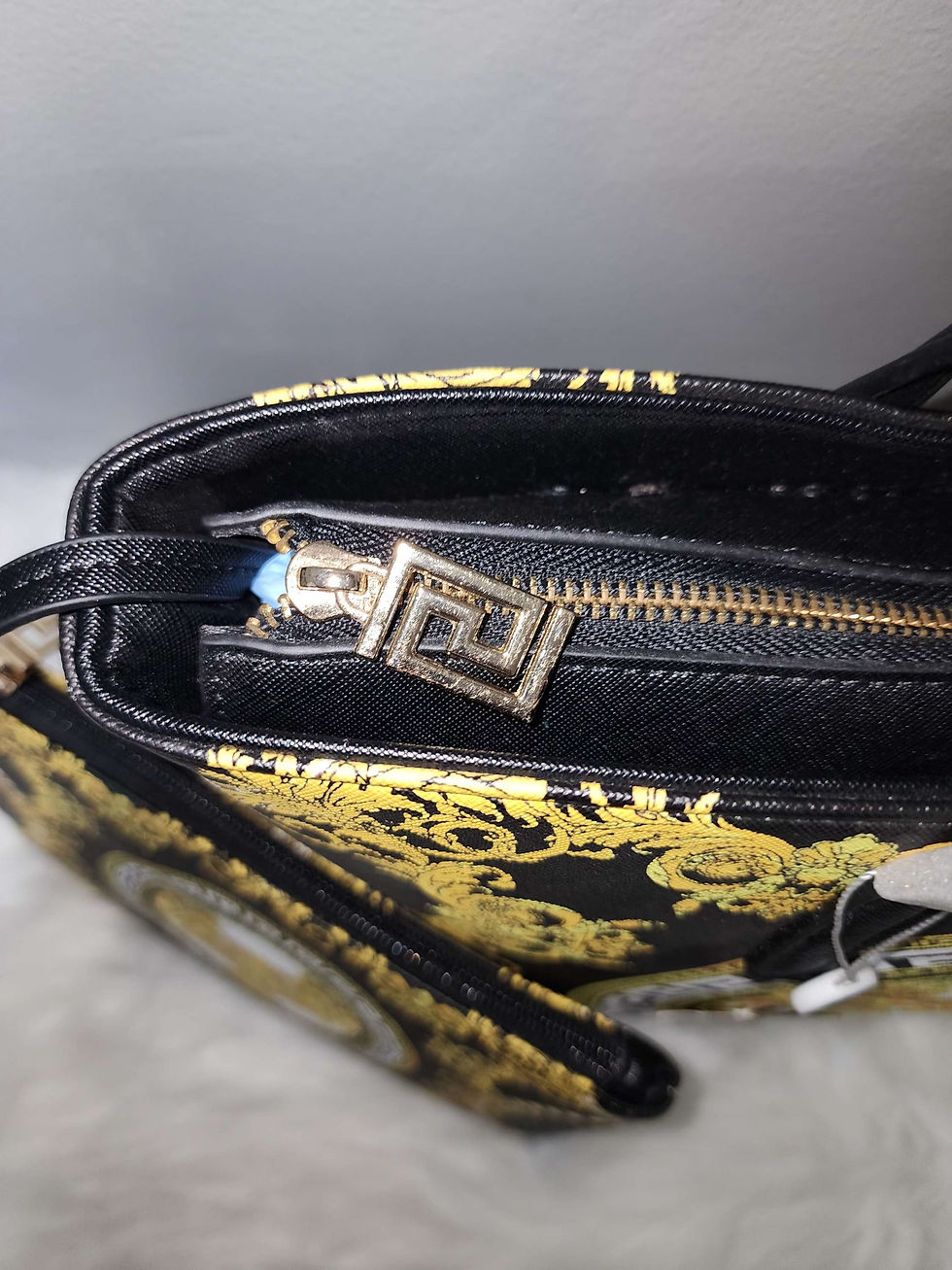Thumbnail: V3rs@c3 Saffiano Leather Medium Tote
