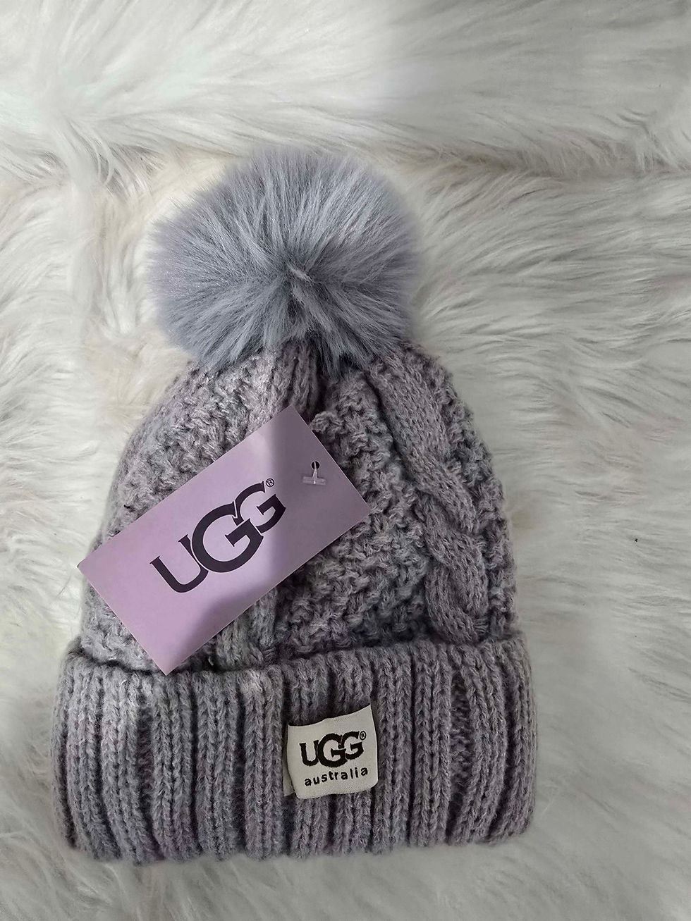 Thumbnail: Uqq Winter Hat with Fur Ball
