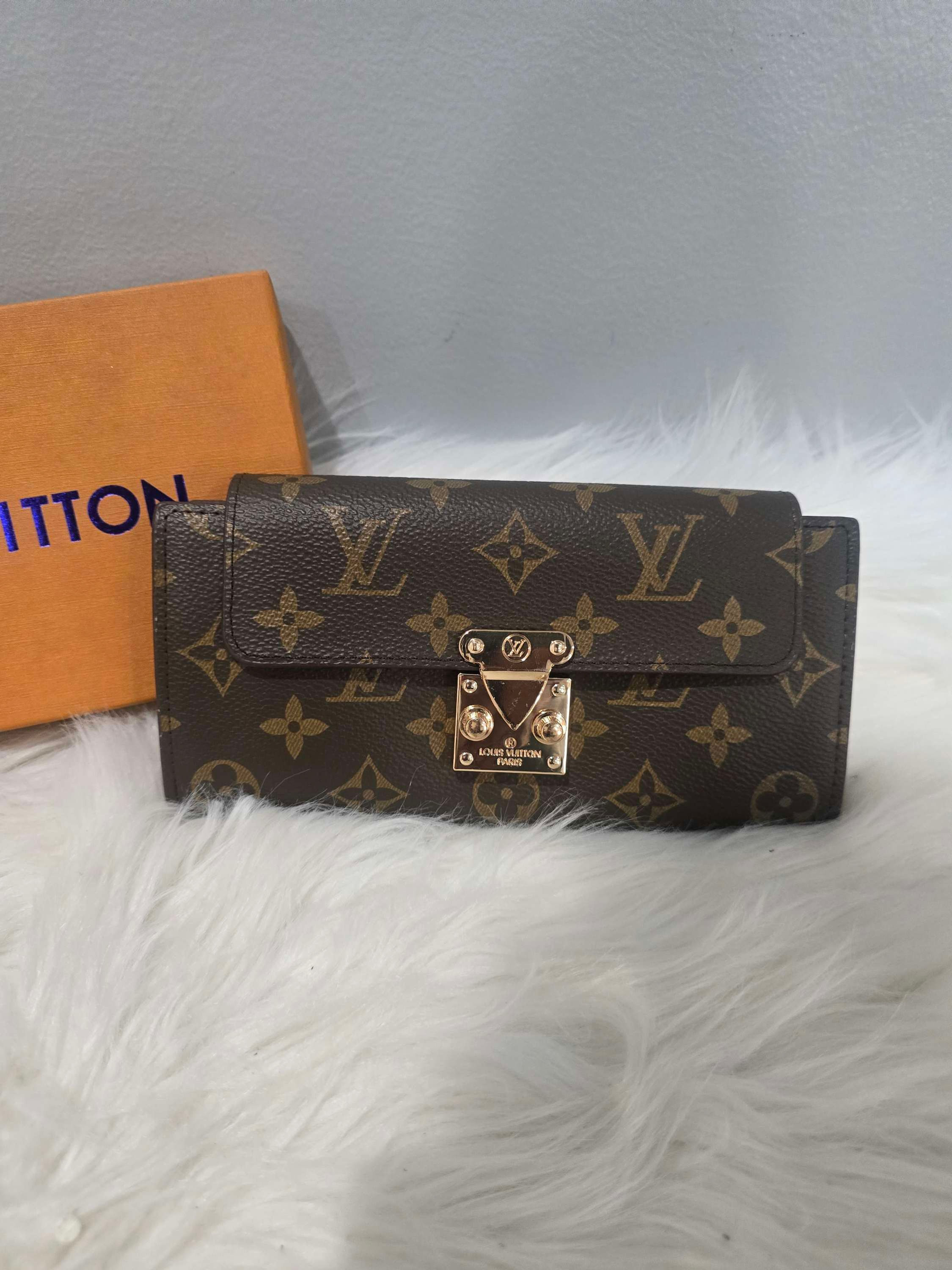 LV Mono Metis Wallet