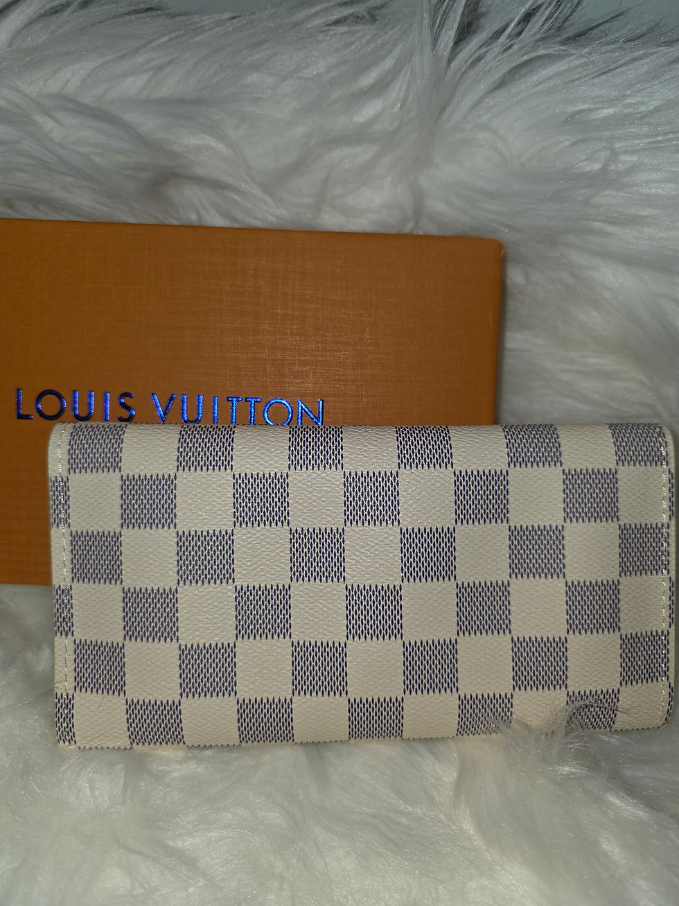 Thumbnail: LV Azur Wallet