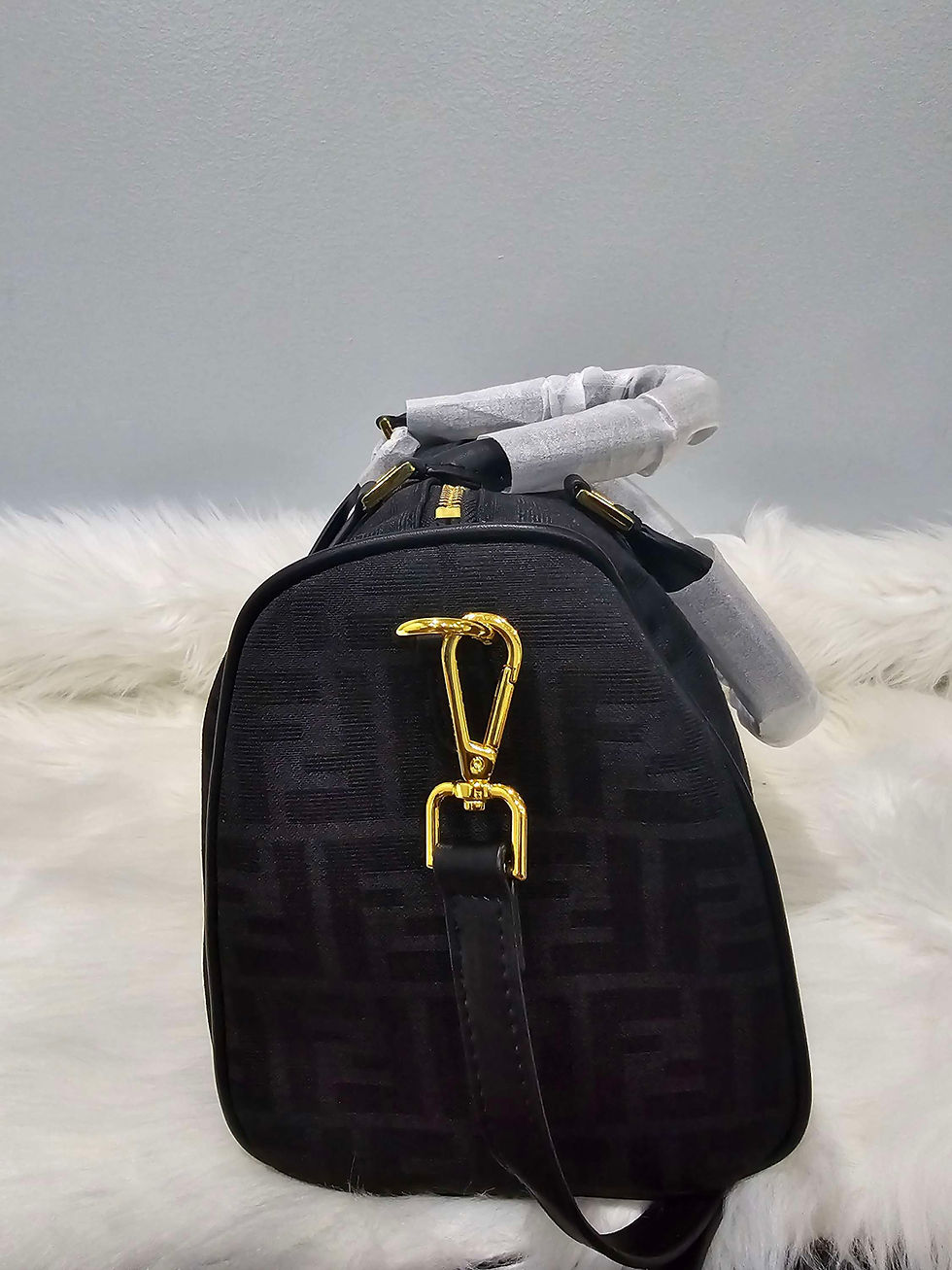Thumbnail: FF Speedy 30 Black Canvas