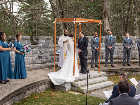 Renting a Wooden Chuppah? Don’t Forget These 5 Setup Tips