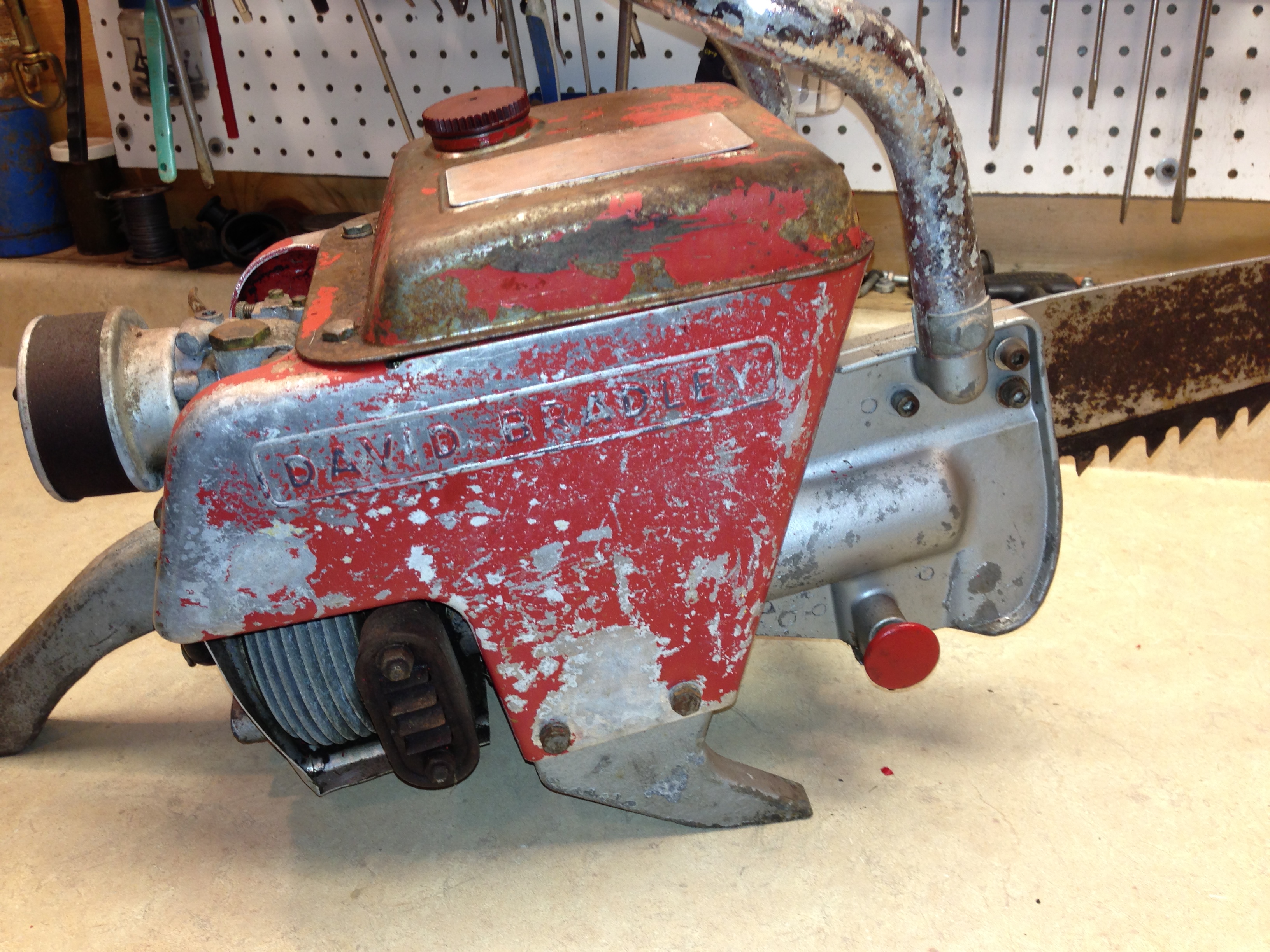 283.83300 David Bradley thisoldchainsaw