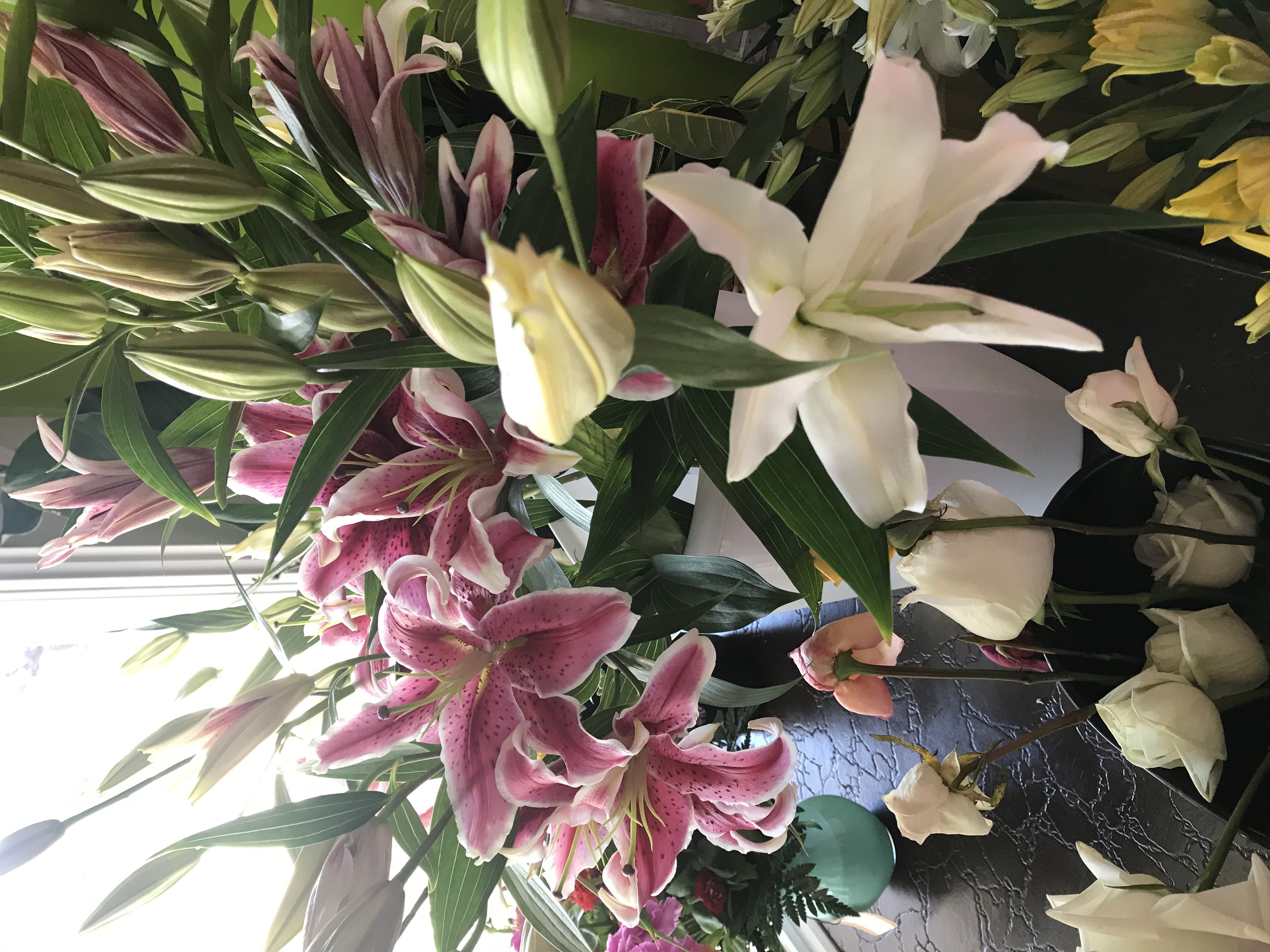 Large Sympthy Bouquet
