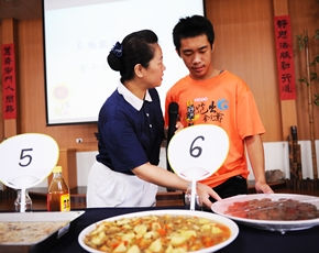 素食料理賽 助「加素」行動