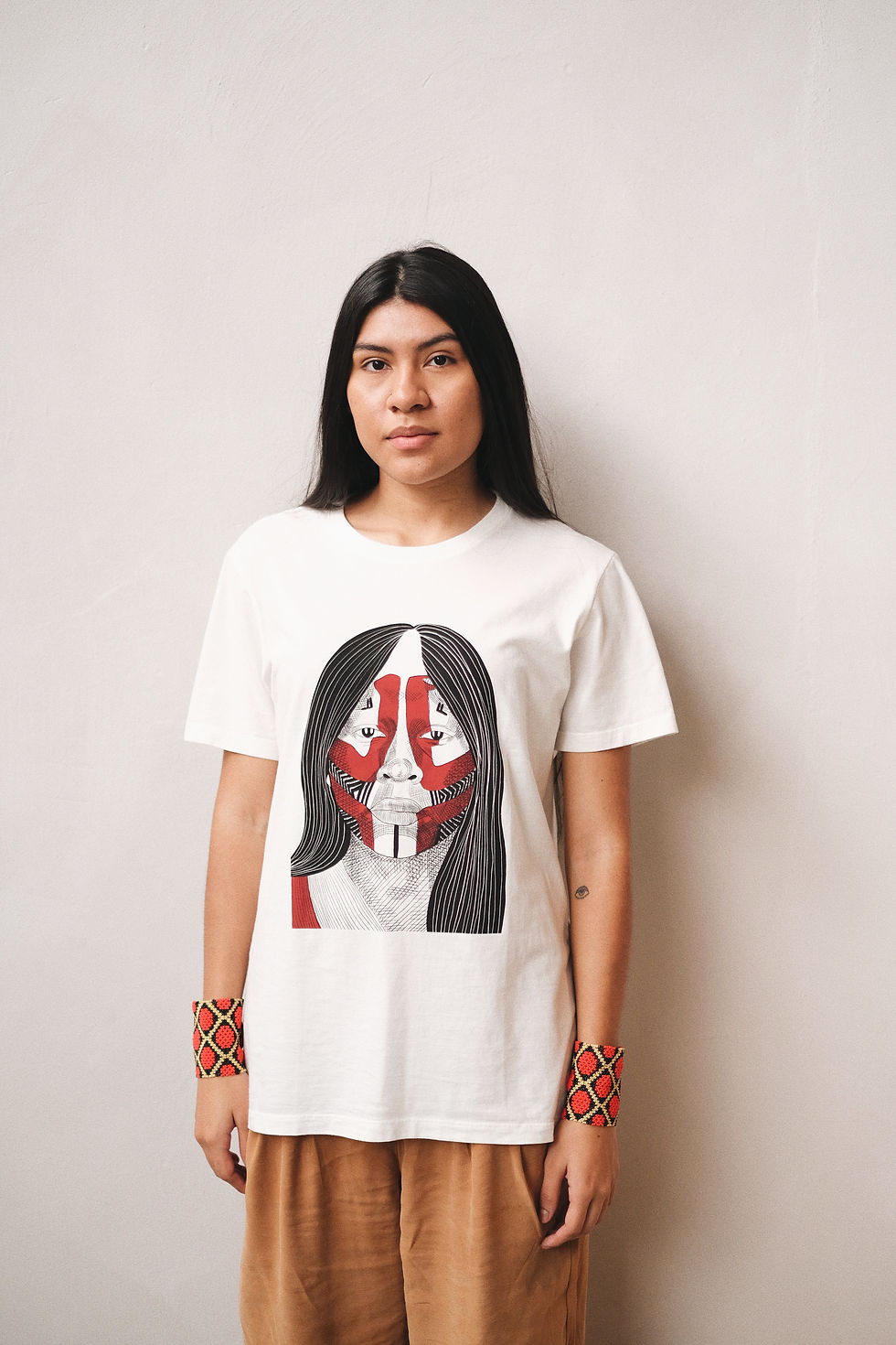 Miniatura: Camiseta Menire cor areia claro | Kayapó