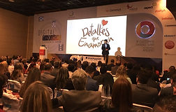 Conferencia-Detalles-que-Enamoran-1.jpg