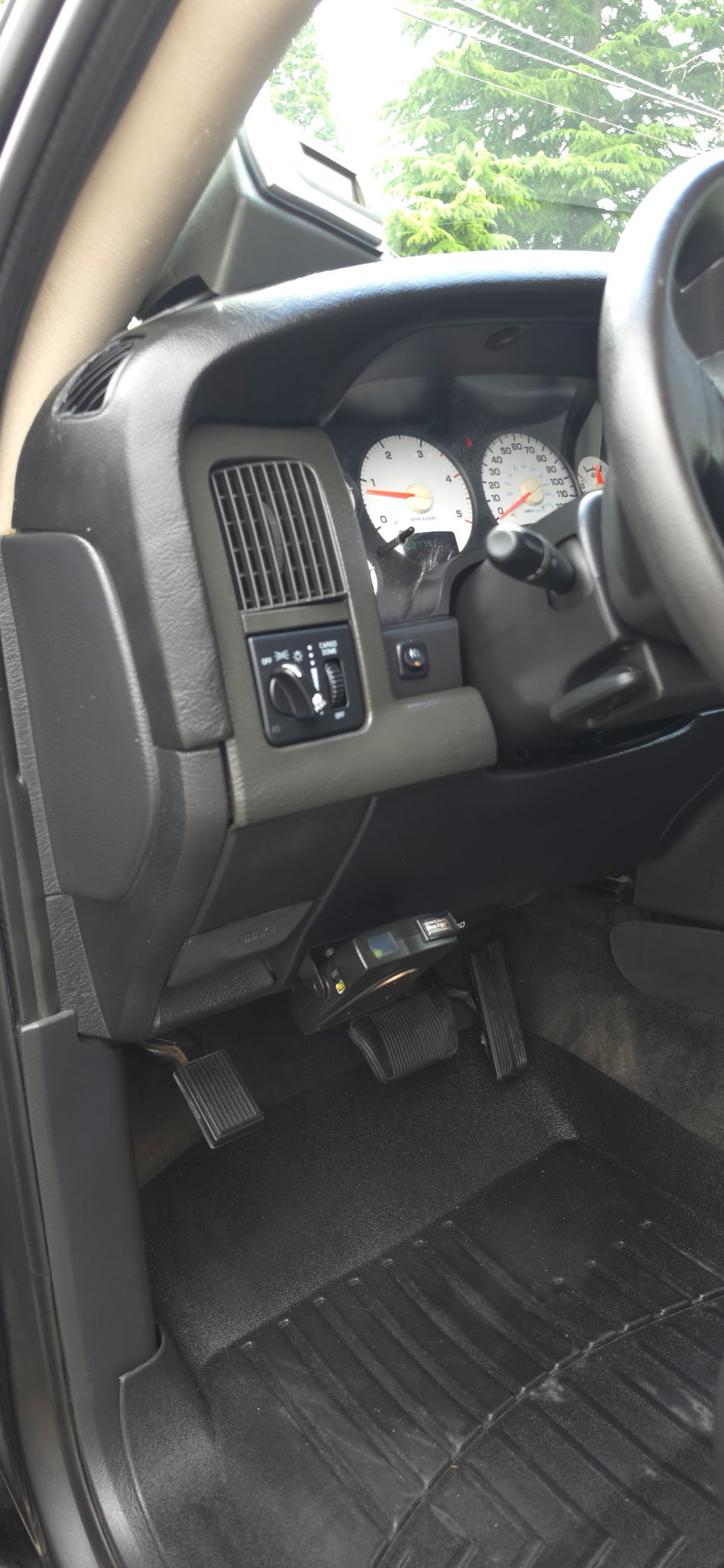 2004 Dodge Ram 2500 Pickup SLT - Photo 17