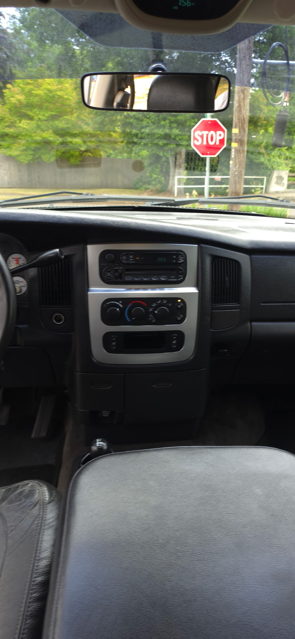 2004 Dodge Ram 2500 Pickup SLT - Photo 18