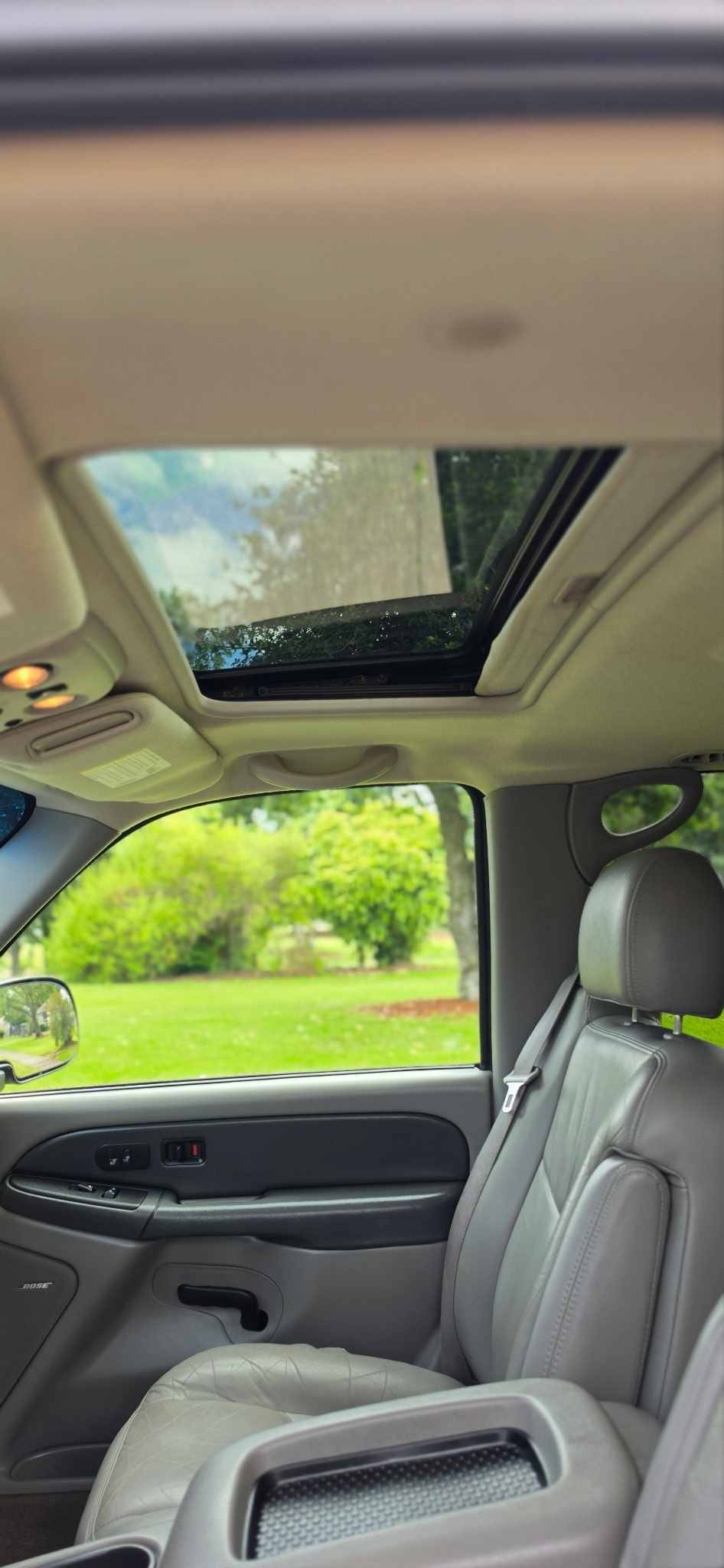 2003 GMC Yukon SLE - Photo 18