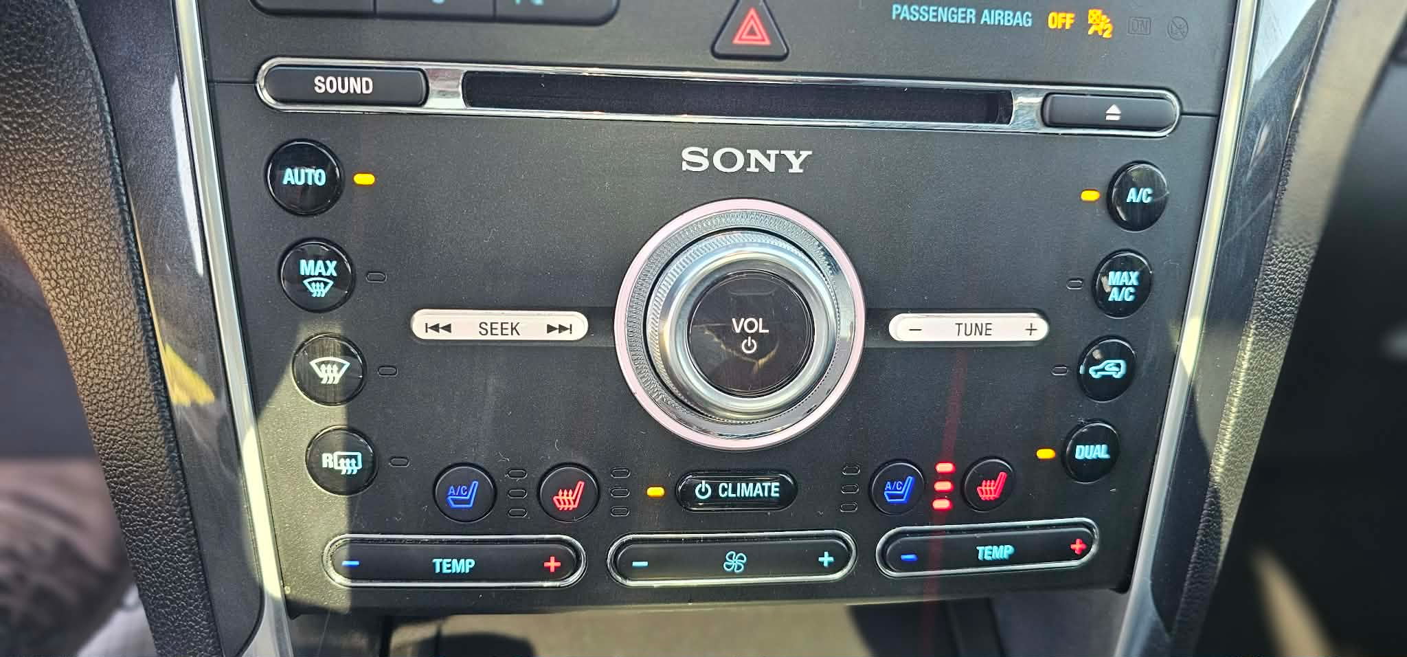 2018 Ford Explorer Limited - Photo 8