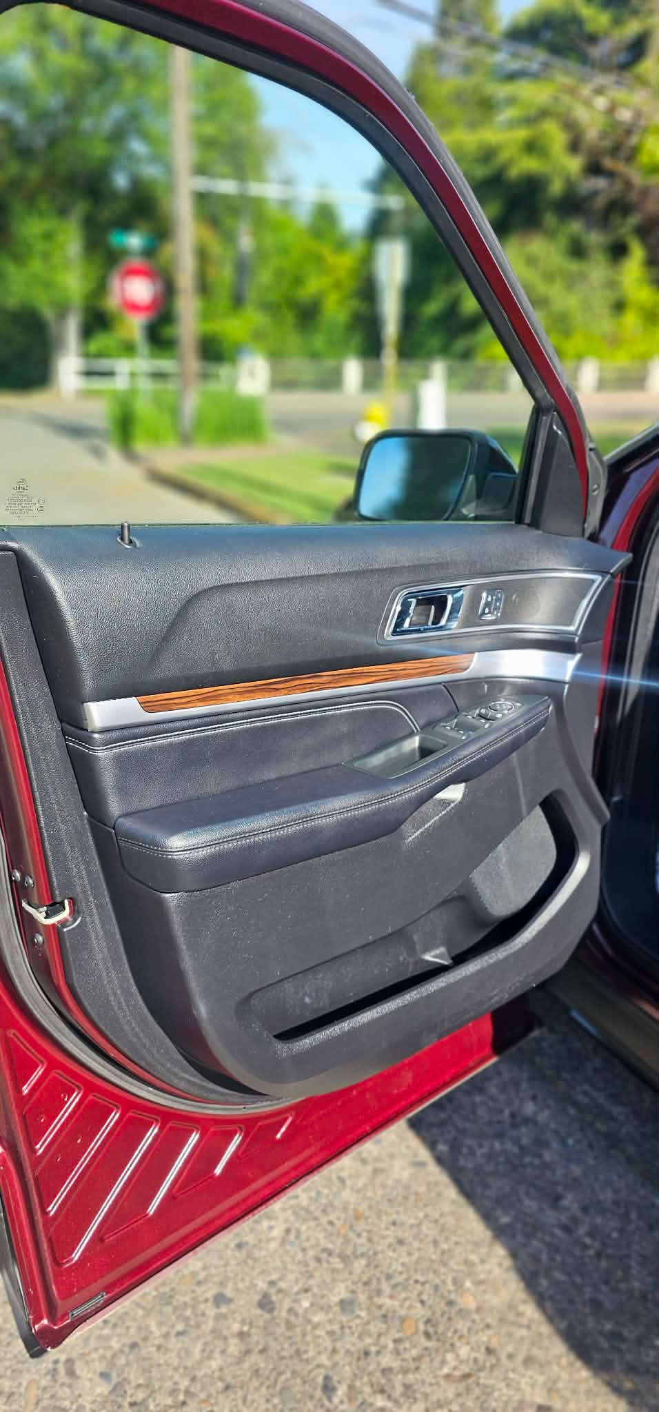2018 Ford Explorer Limited - Photo 18