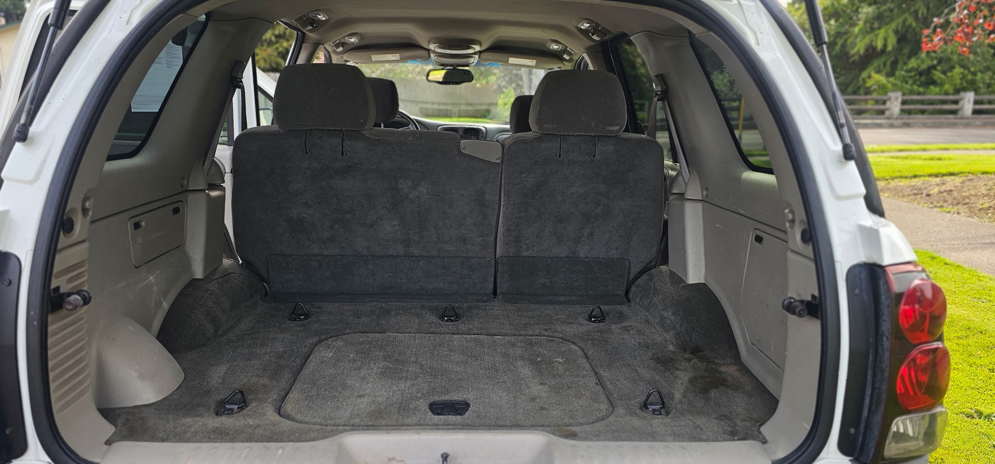 2003 Chevrolet TrailBlazer LT - Photo 9