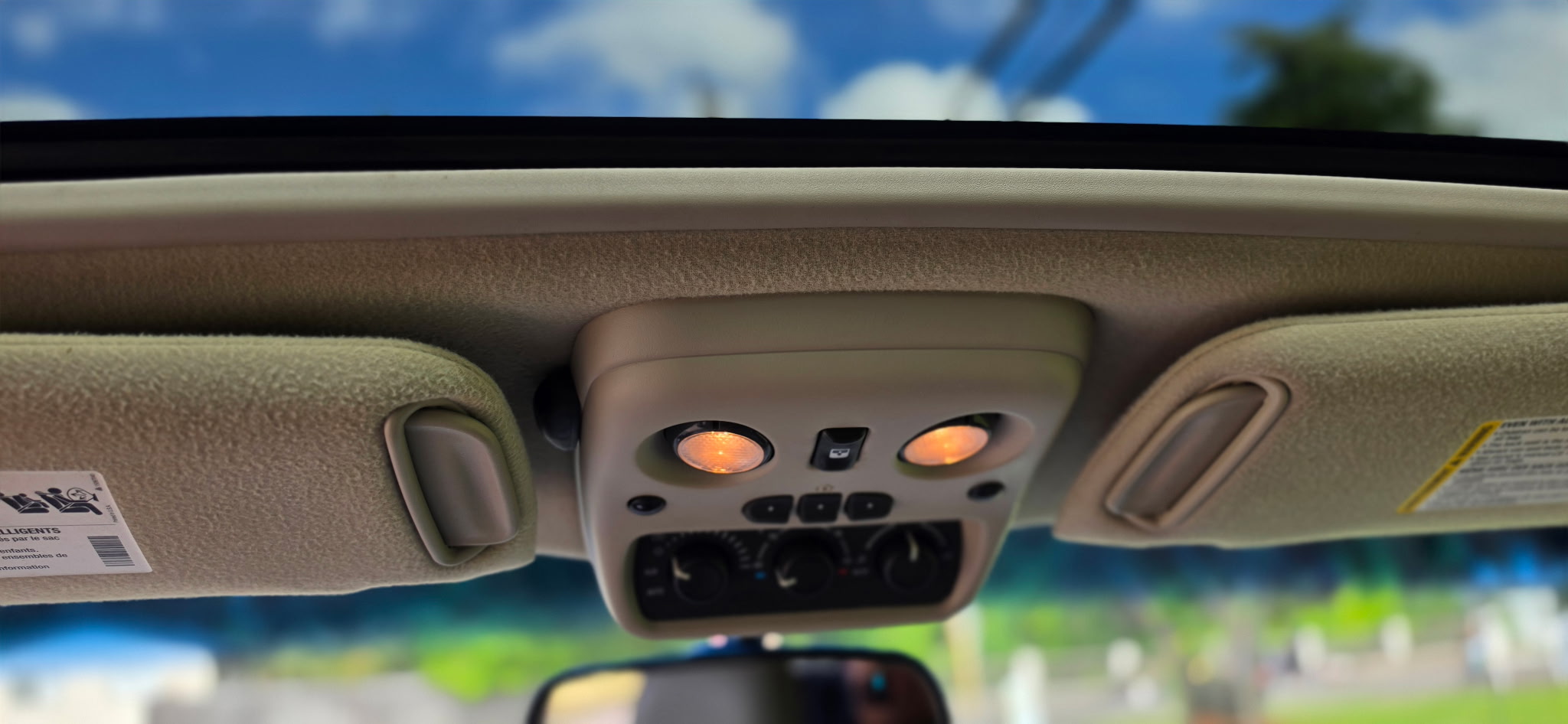 2003 GMC Yukon SLE - Photo 7