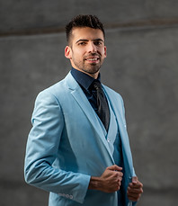 DE_LA_GARZA_Guillermo_Headshot - Guillermo de la Garza.jpg