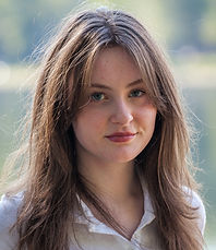 SMITH_Xandra_Headshot - Leah Smith.JPG