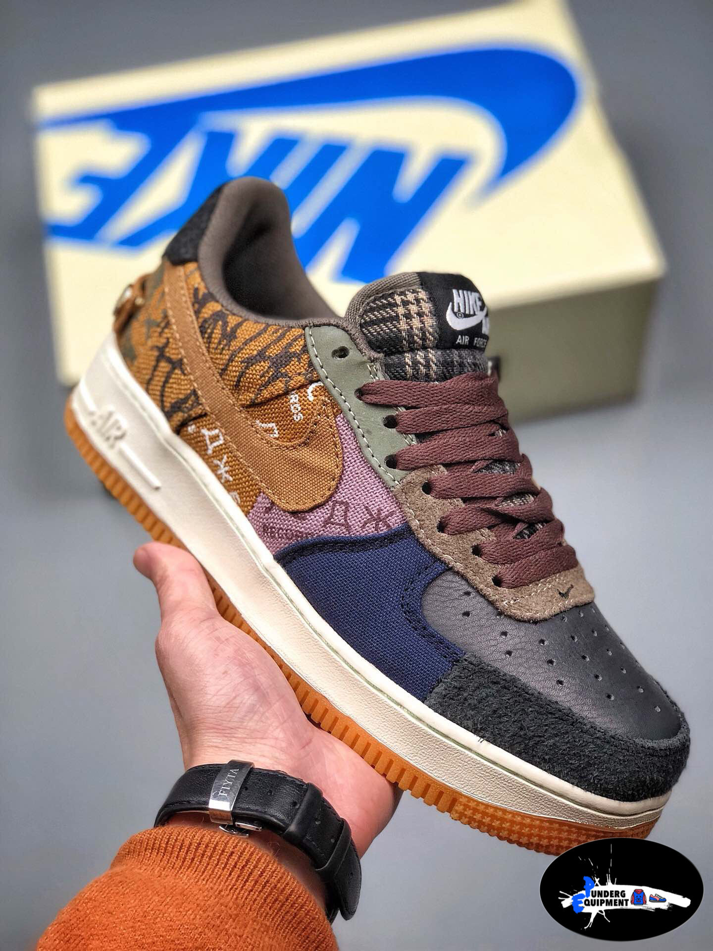 Nike Air Force 1 Low colab. Travis Scott