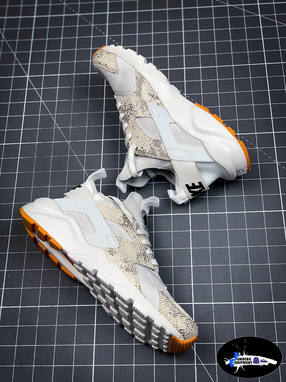 Miniatura: Nike Air Huarache Ultra Suede ID