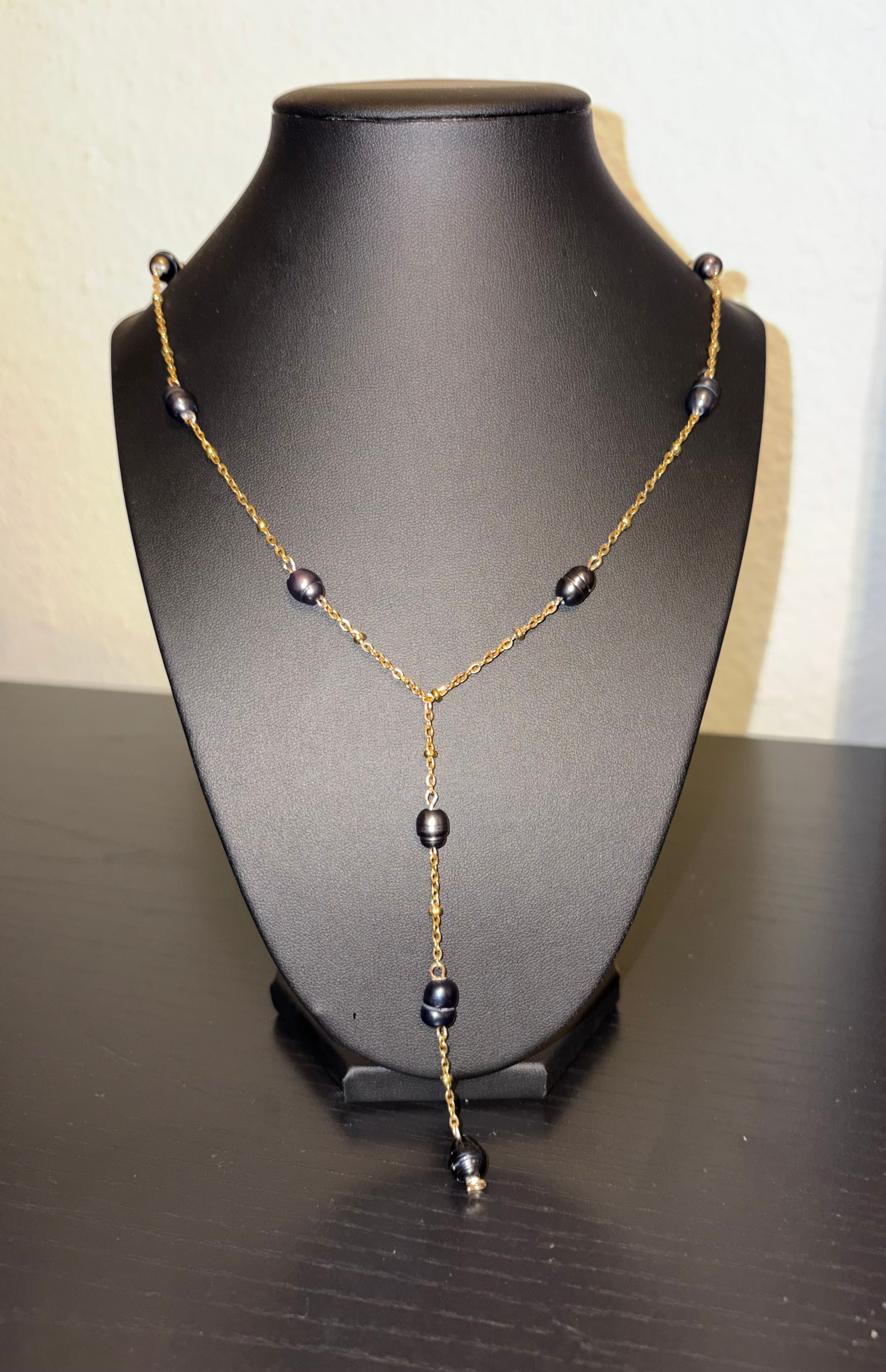 Fresh water pearl necklace