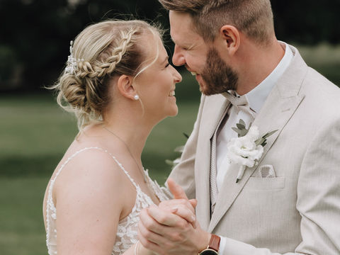 Hochzeit von Lea & Lukas – Brautpaarshooting im Kloster Lorsch und Feier im Jägershof Biblis