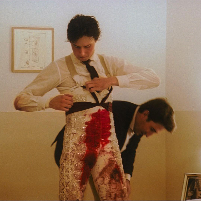 TARDES DE SOLEDAD / AFTERNOONS OF SOLITUDE