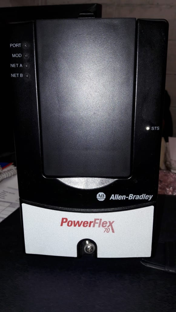 Allen Bradley Cat. 20A D 8P0 A 0 AYYNNC1 Drive PowerFlex 70