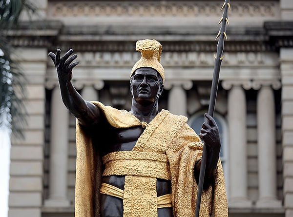 King_Kamehameha_statue_(51872601941).jpg