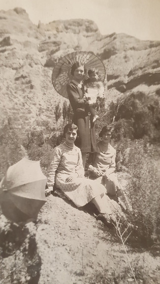 Margarita, ñata y Santina.jpg