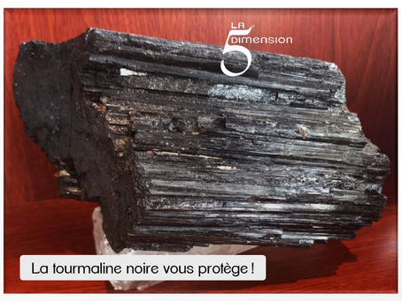 Protégez-vous des ondes avec la tourmaline noire