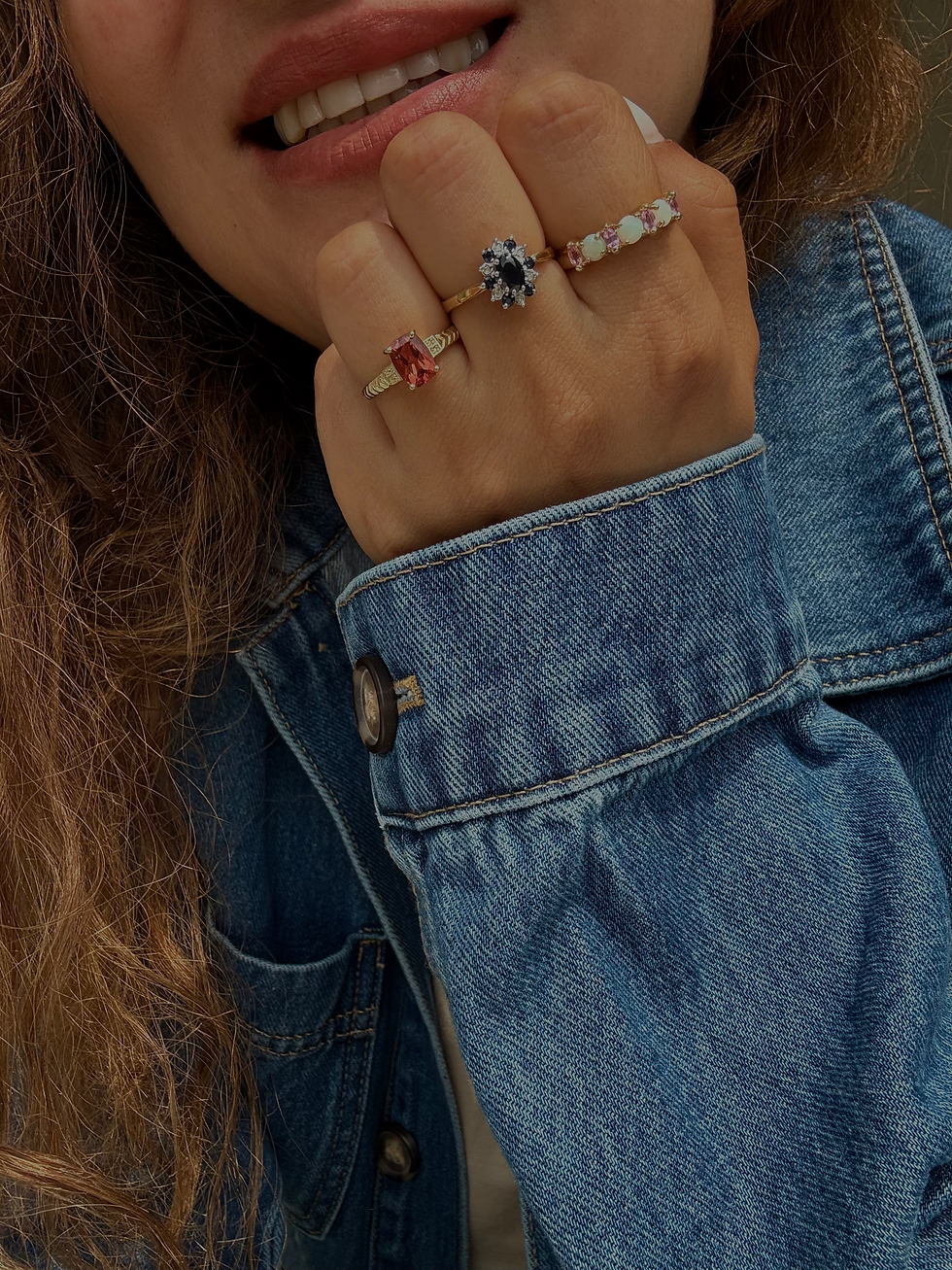 Thumbnail: Livie | Vintage 9 karaat Saffier en diamant