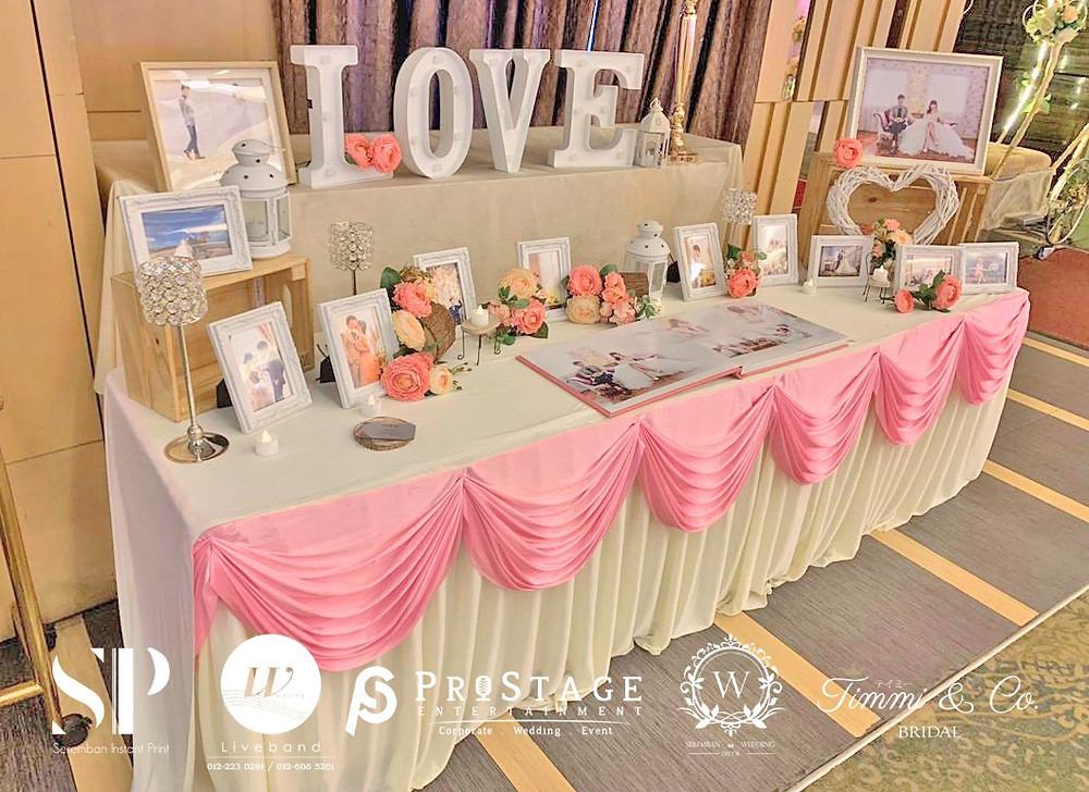 white & pink theme