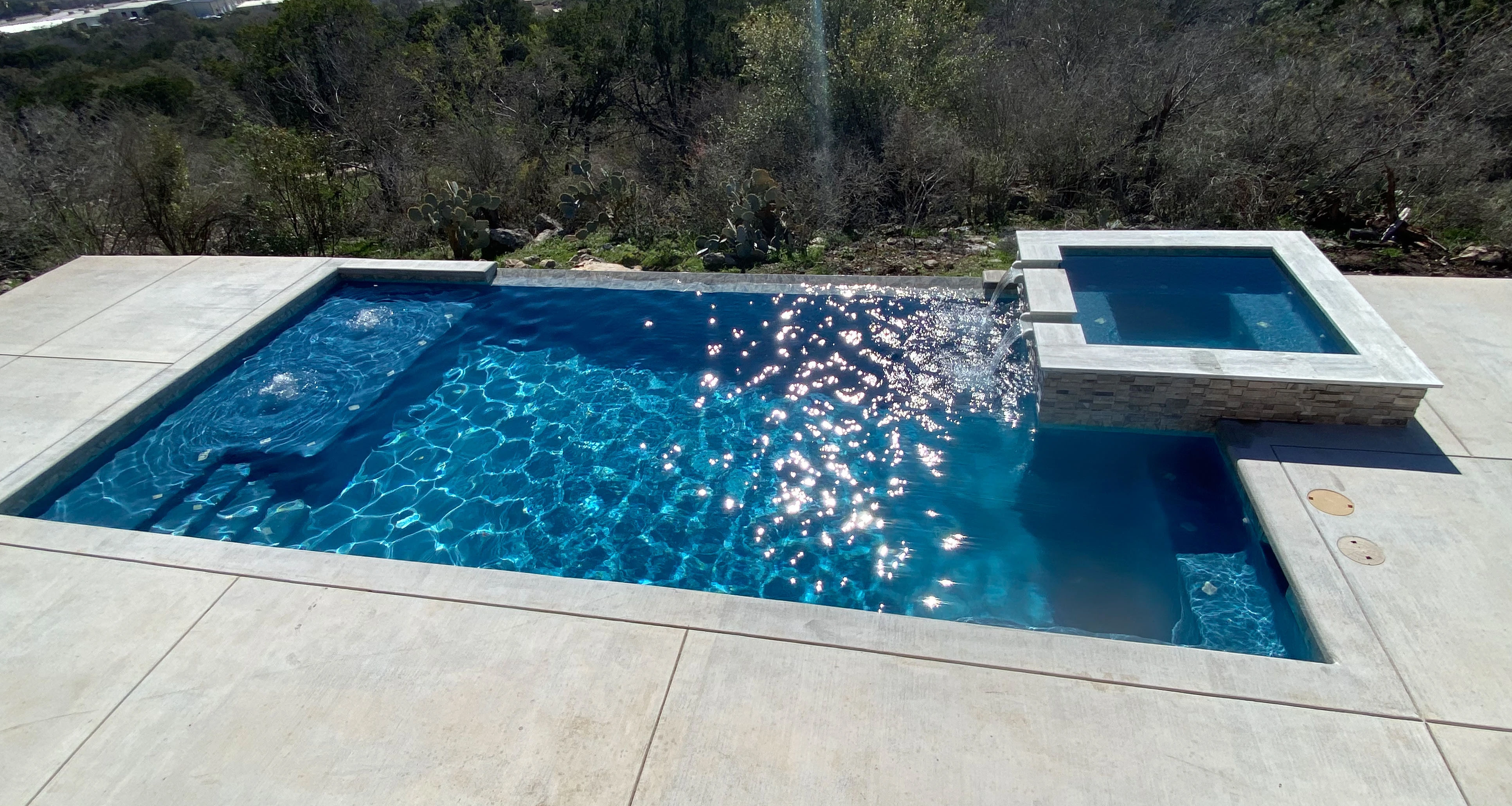 Pool Color: Grenadine Gray; Tile: Caldera - Moonstone