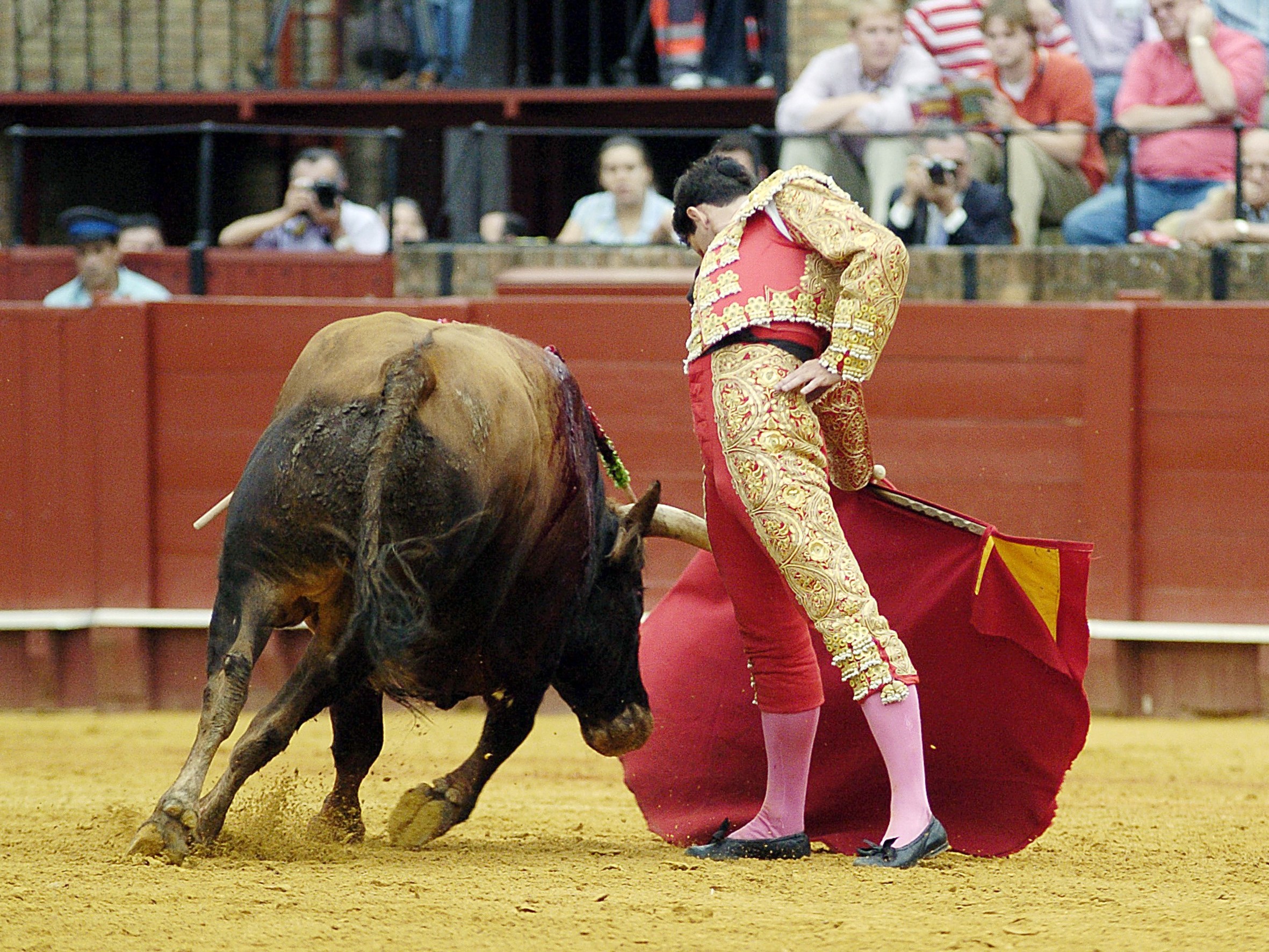 1. Derechazo en Sevilla.