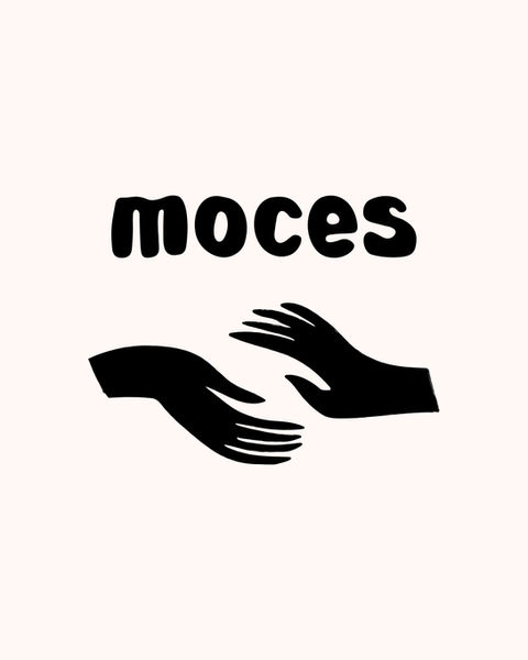 MOÇES