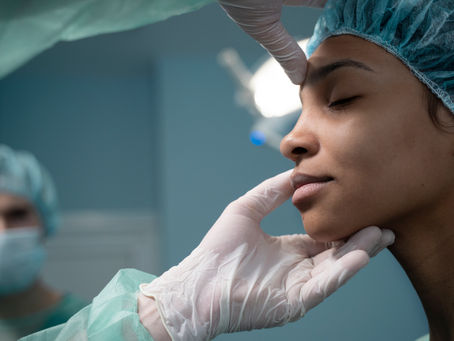 Como a rinoplastia pode melhorar a estética e função do seu nariz