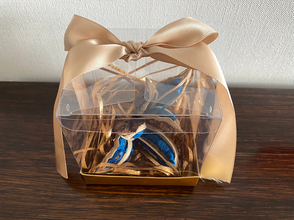 サムネイル： Tropical Sapphire Dreams: Rare Blue Plant Marvels