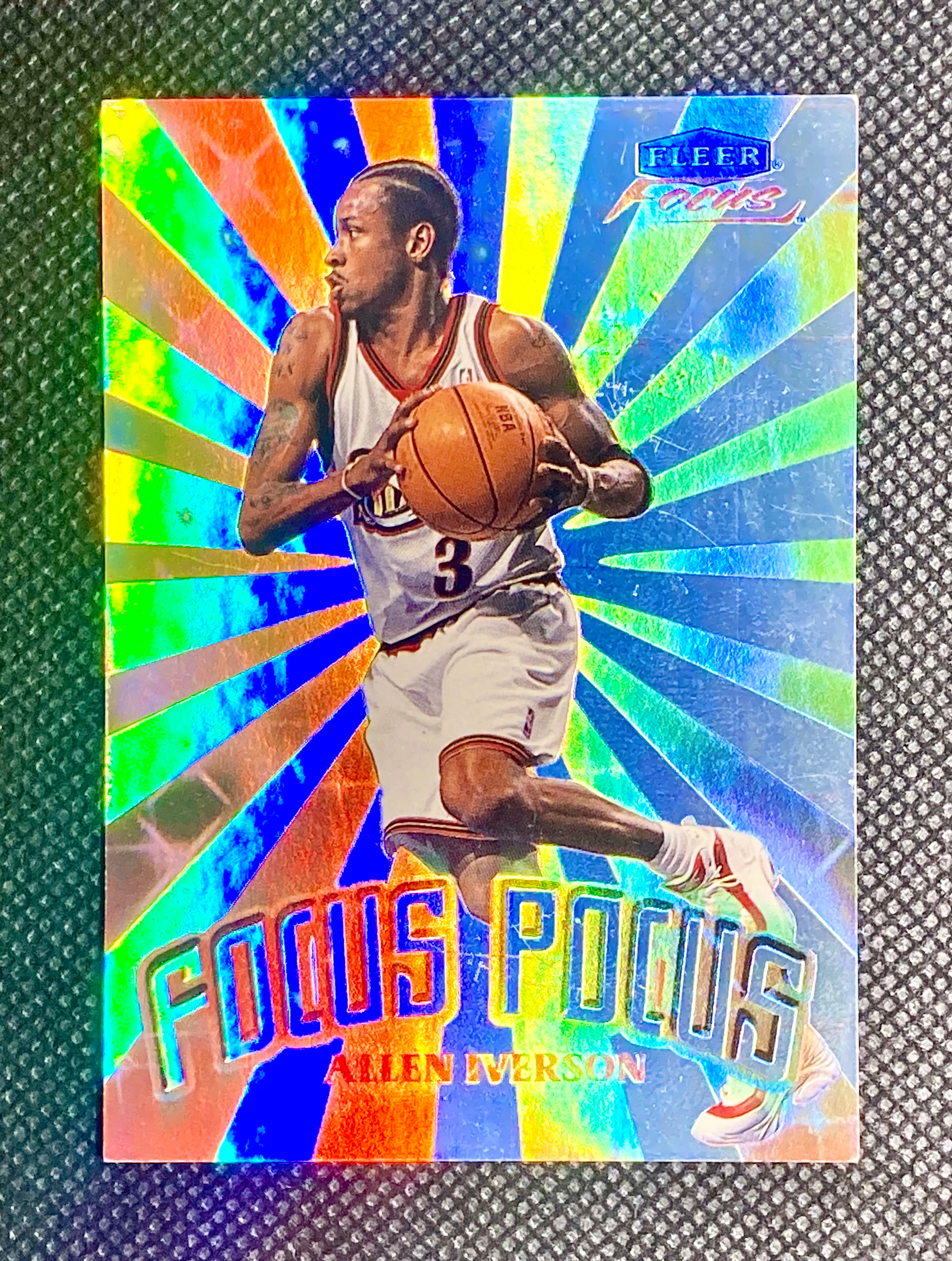 ALLEN IVERSON - Fleer Focus Pocus